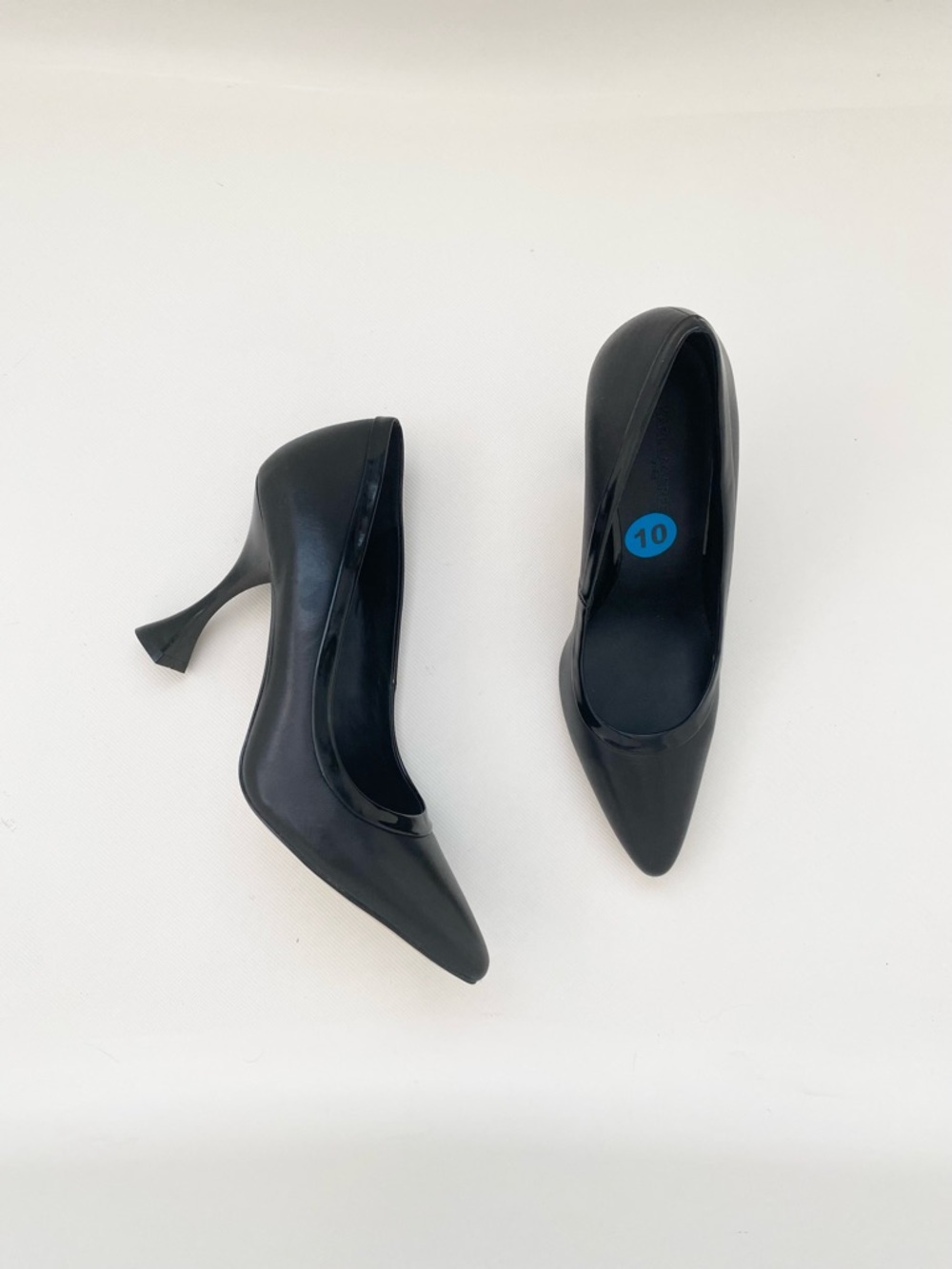 Karl Lagerfeld Lanea Black Pointed Pumps